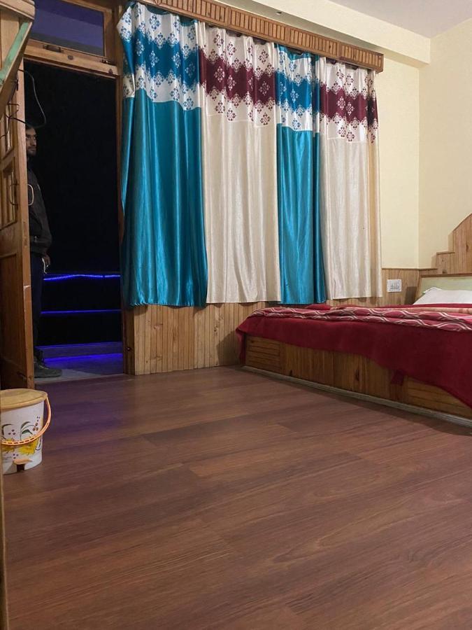 Hotel Deep Forest Kasol Esterno foto
