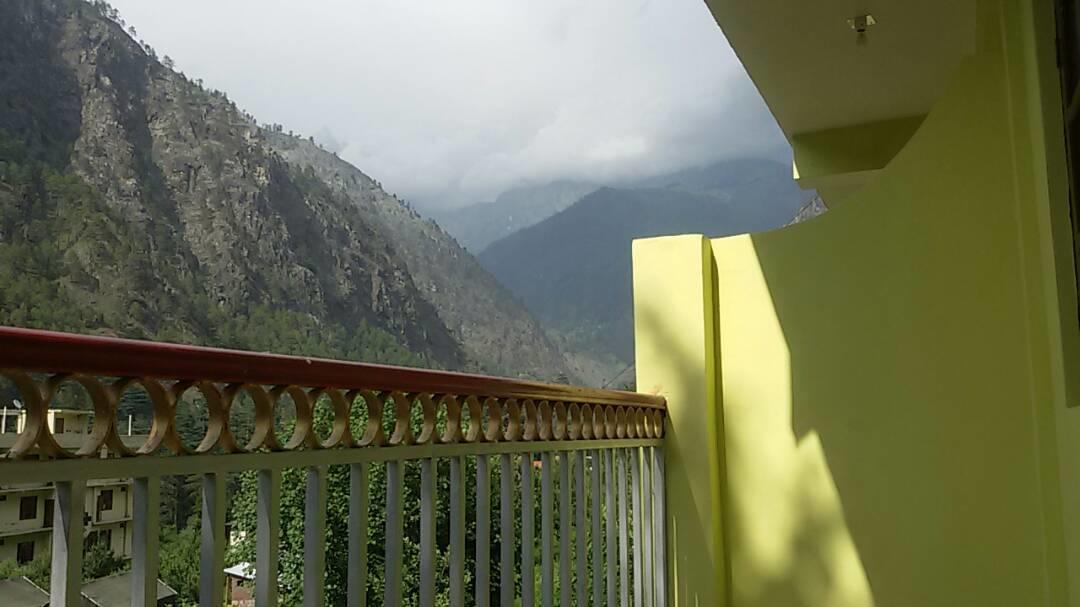 Hotel Deep Forest Kasol Esterno foto